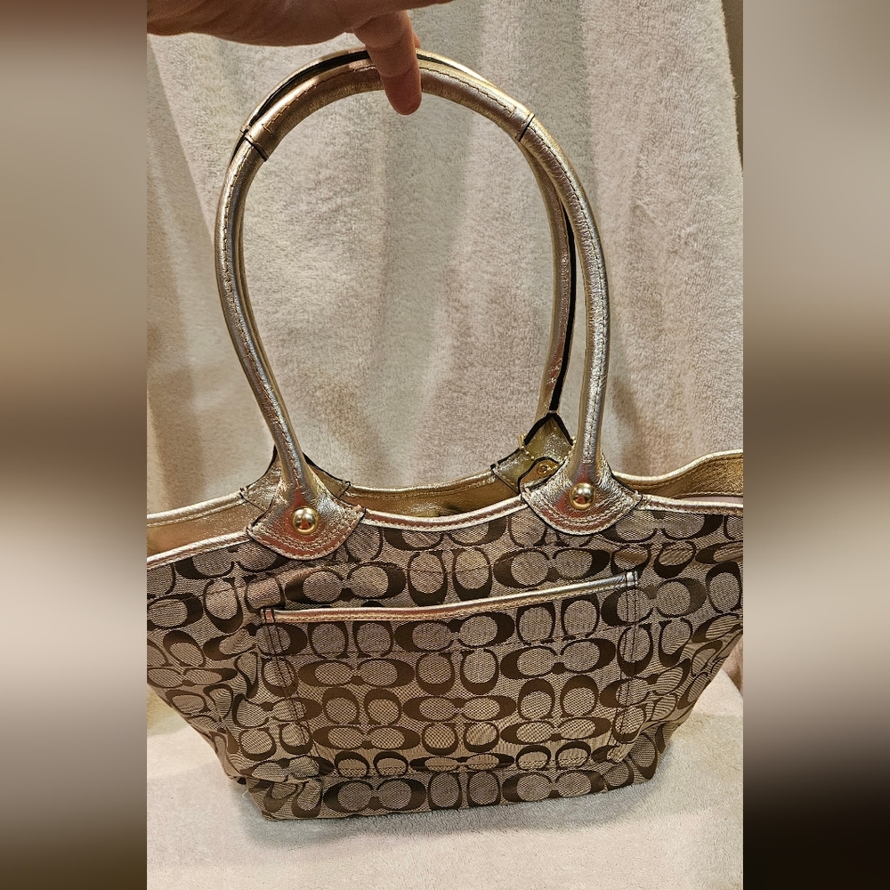 COACH SIGNATURE FLORAL TOTE PURSE - Picture 2 of 8